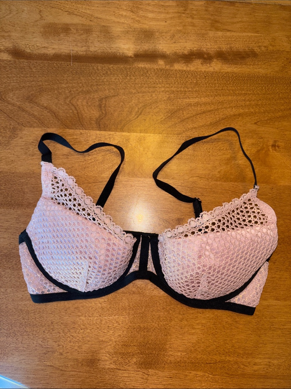 Victoria’s Secret 34B Plunge Bra